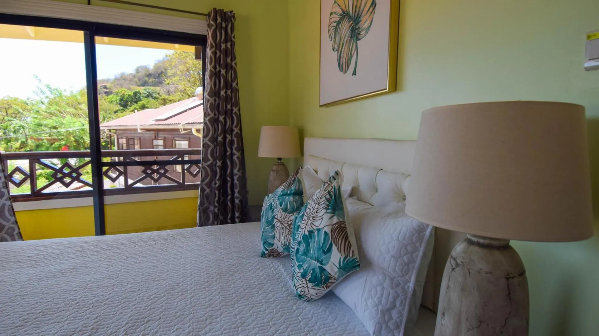 Sea Piton Apartment - Piton Delight- Certified Soufriere