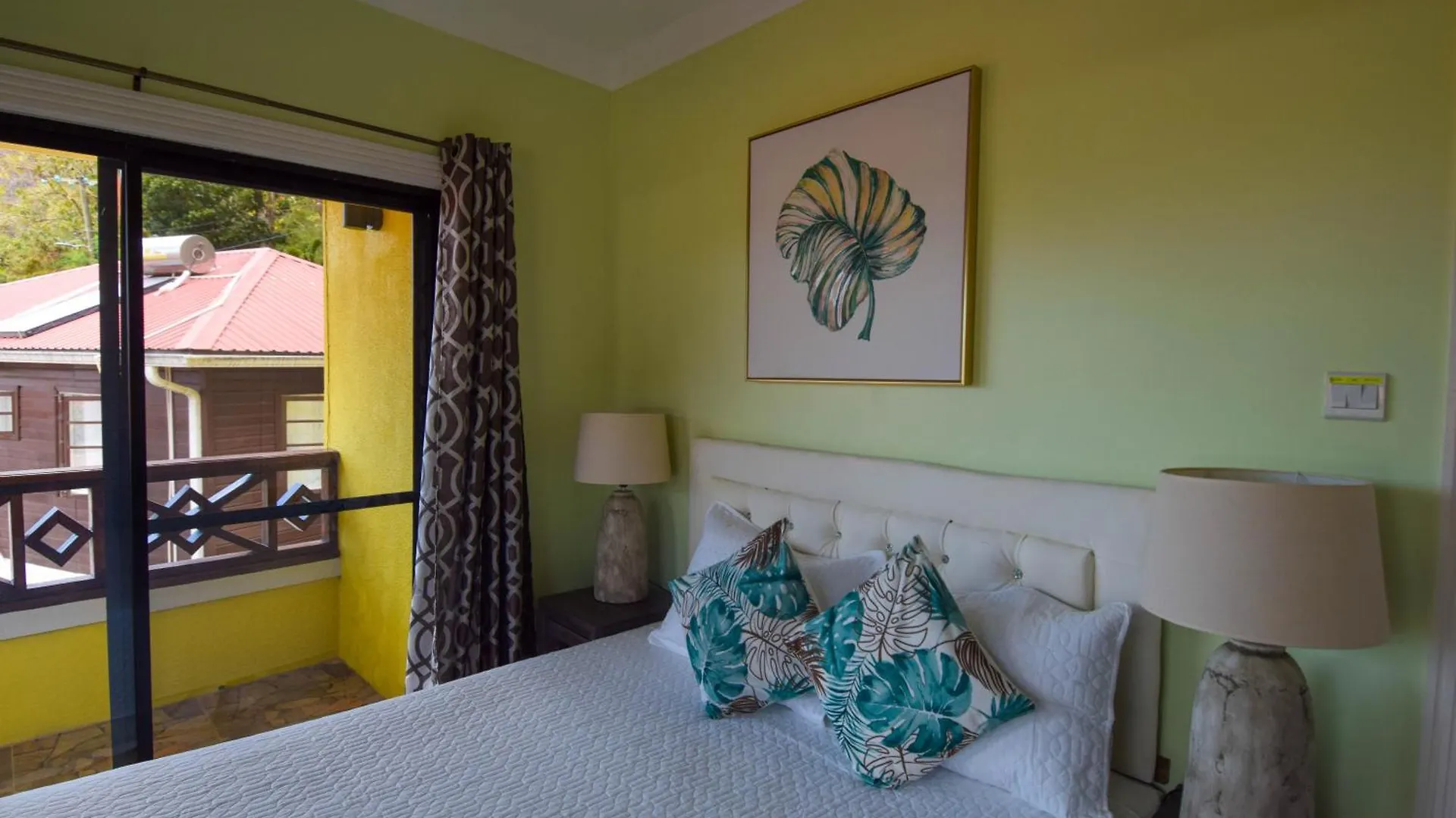Sea Piton Apartment - Piton Delight- Certified Soufriere