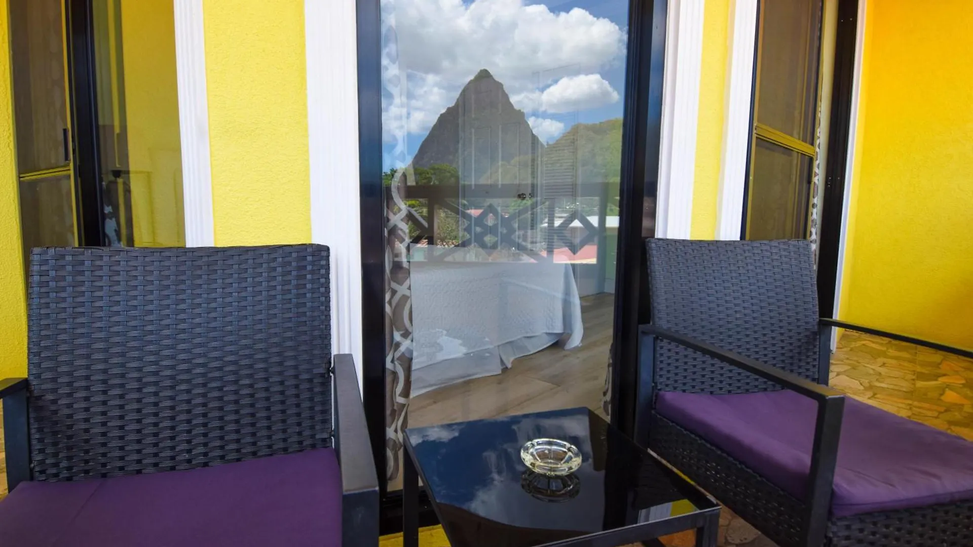 Sea Piton Apartment - Piton Delight- Certified Soufriere