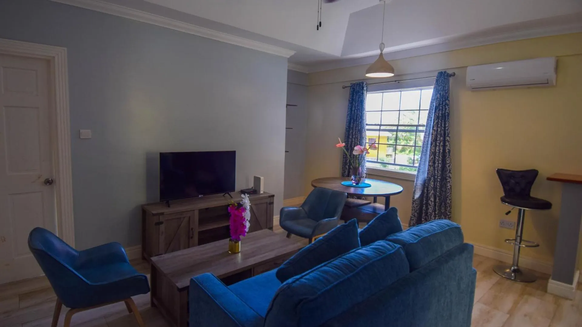Sea Piton Apartment - Piton Delight- Certified Soufriere Saint Lucia