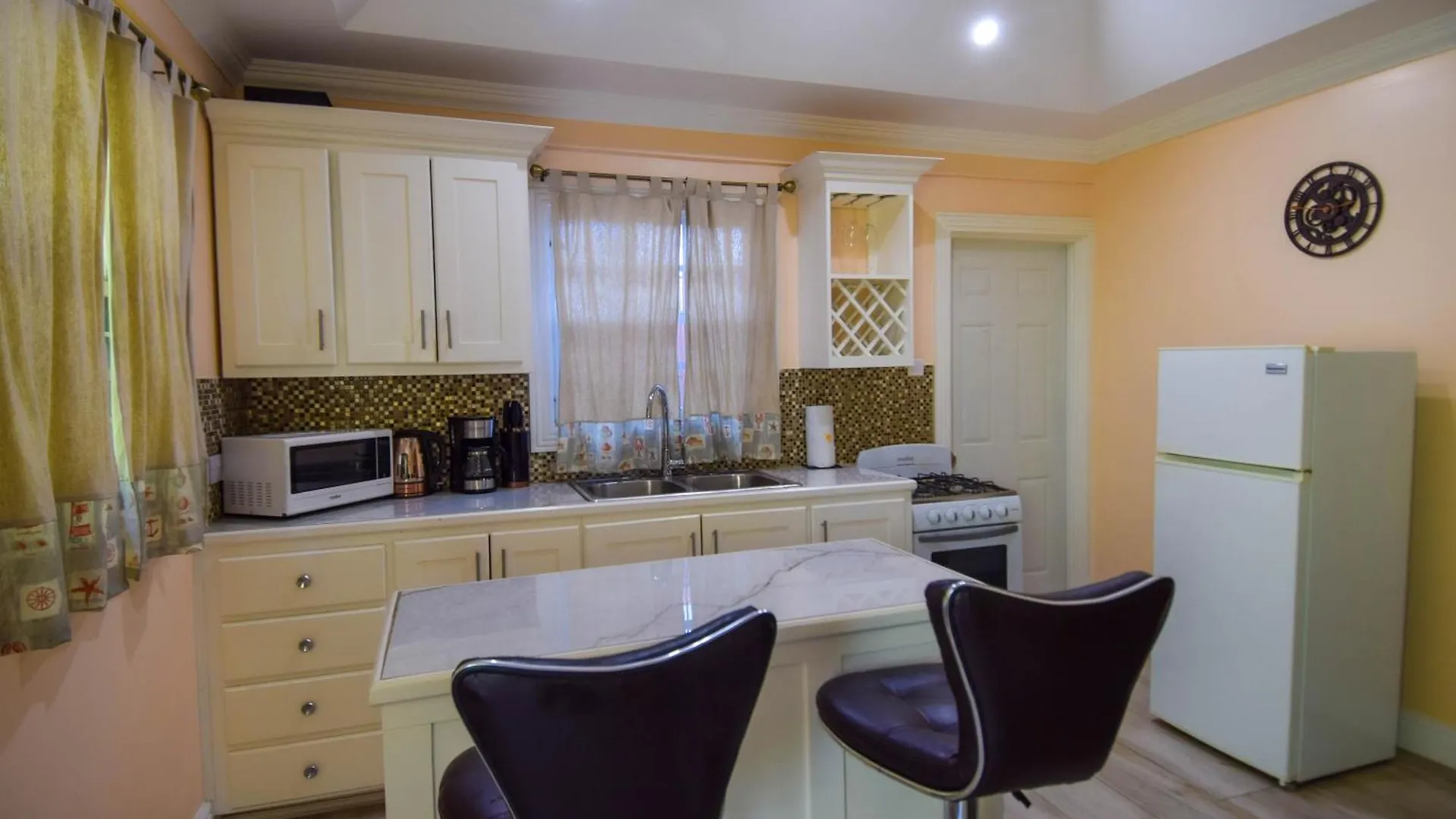 Sea Piton Apartment - Piton Delight- Certified Soufriere
