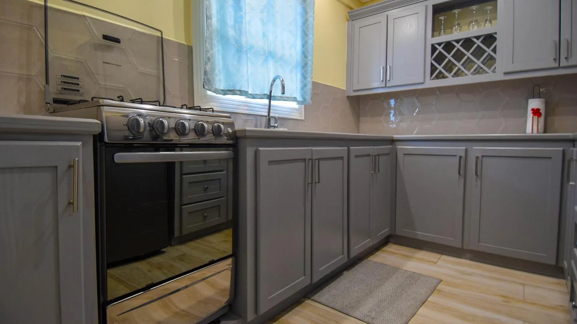 Sea Piton Apartment - Piton Delight- Certified Soufriere