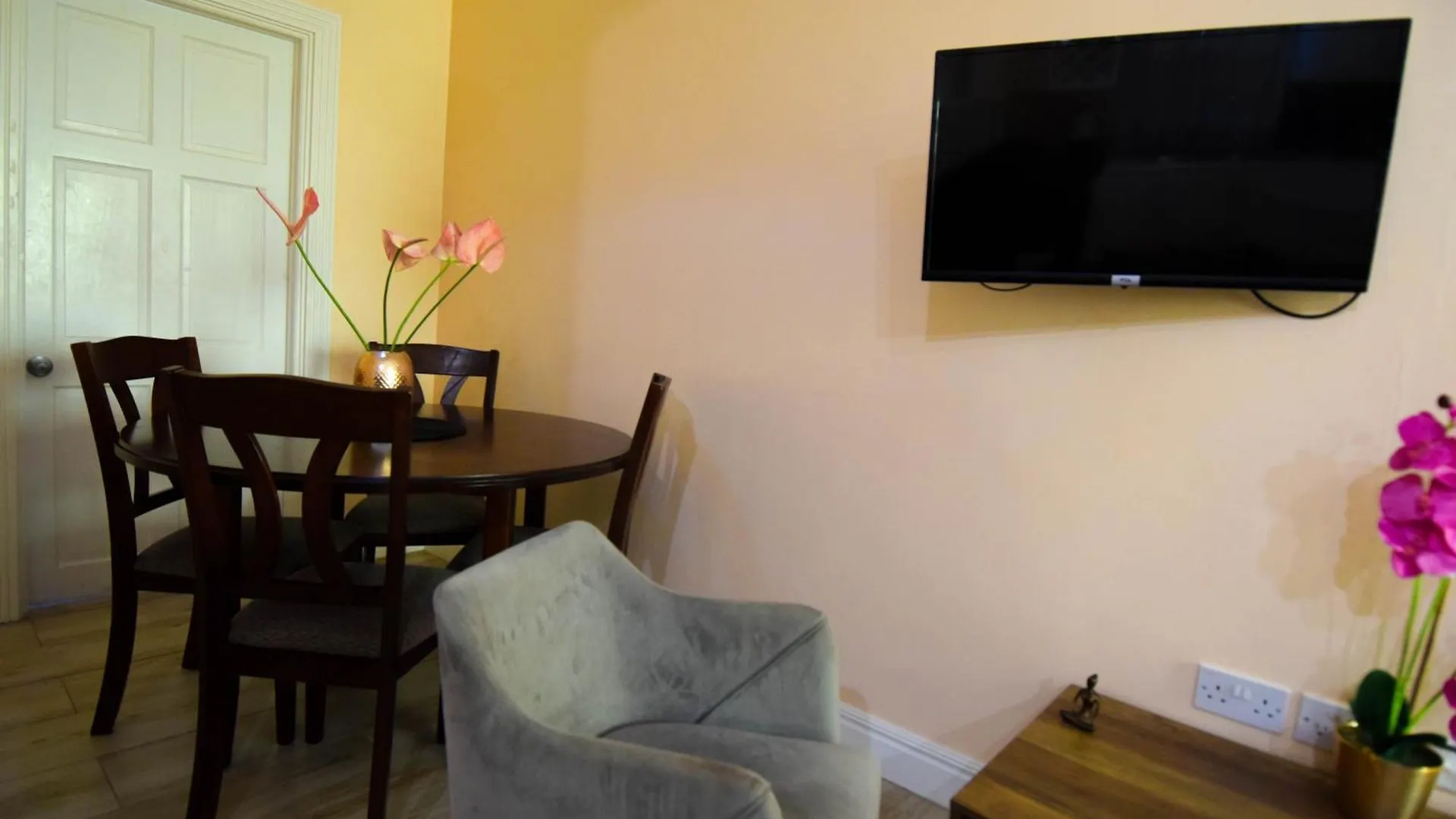 Sea Piton Apartment - Piton Delight- Certified Soufriere