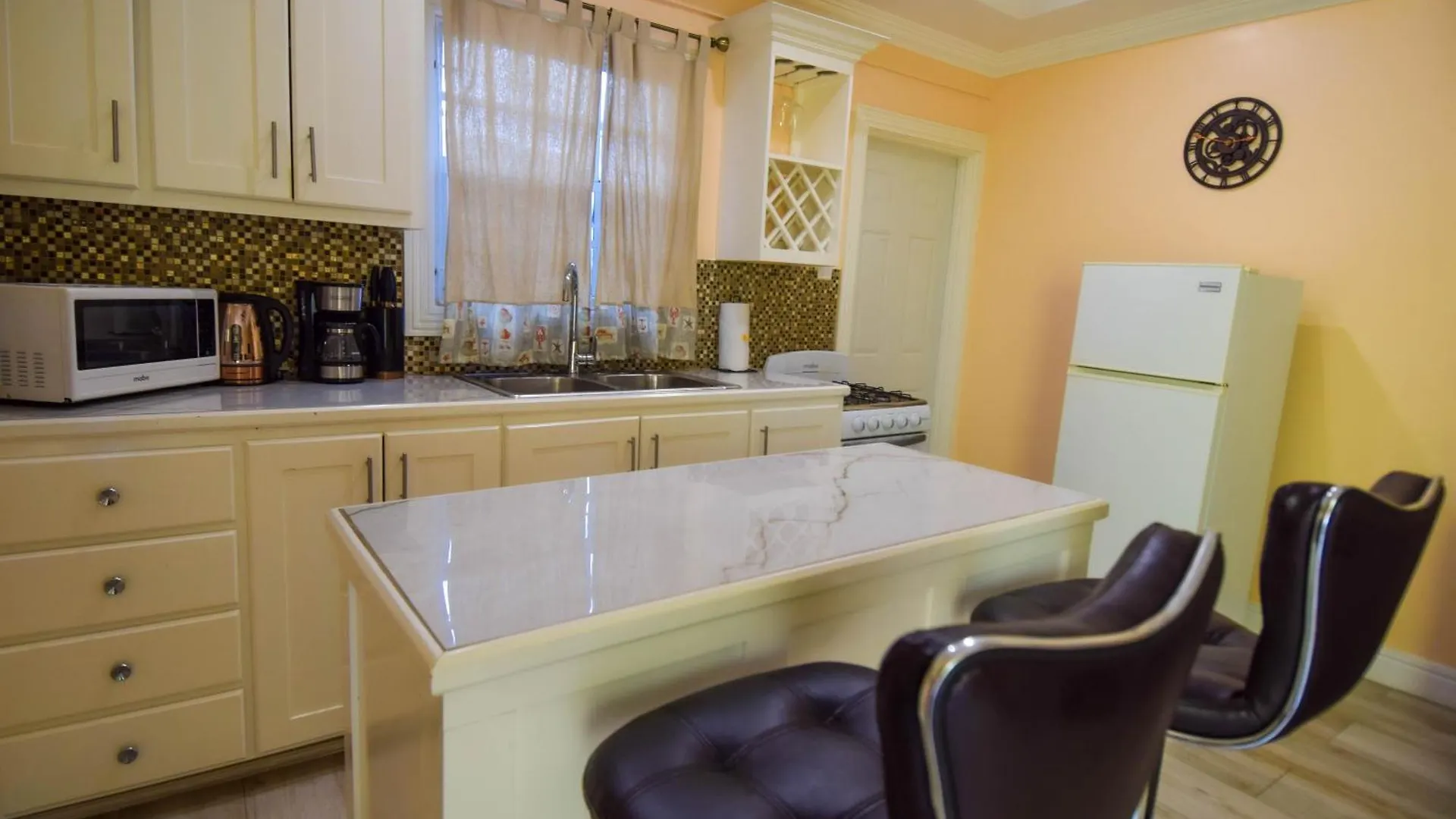 Sea Piton Apartment - Piton Delight- Certified Soufriere